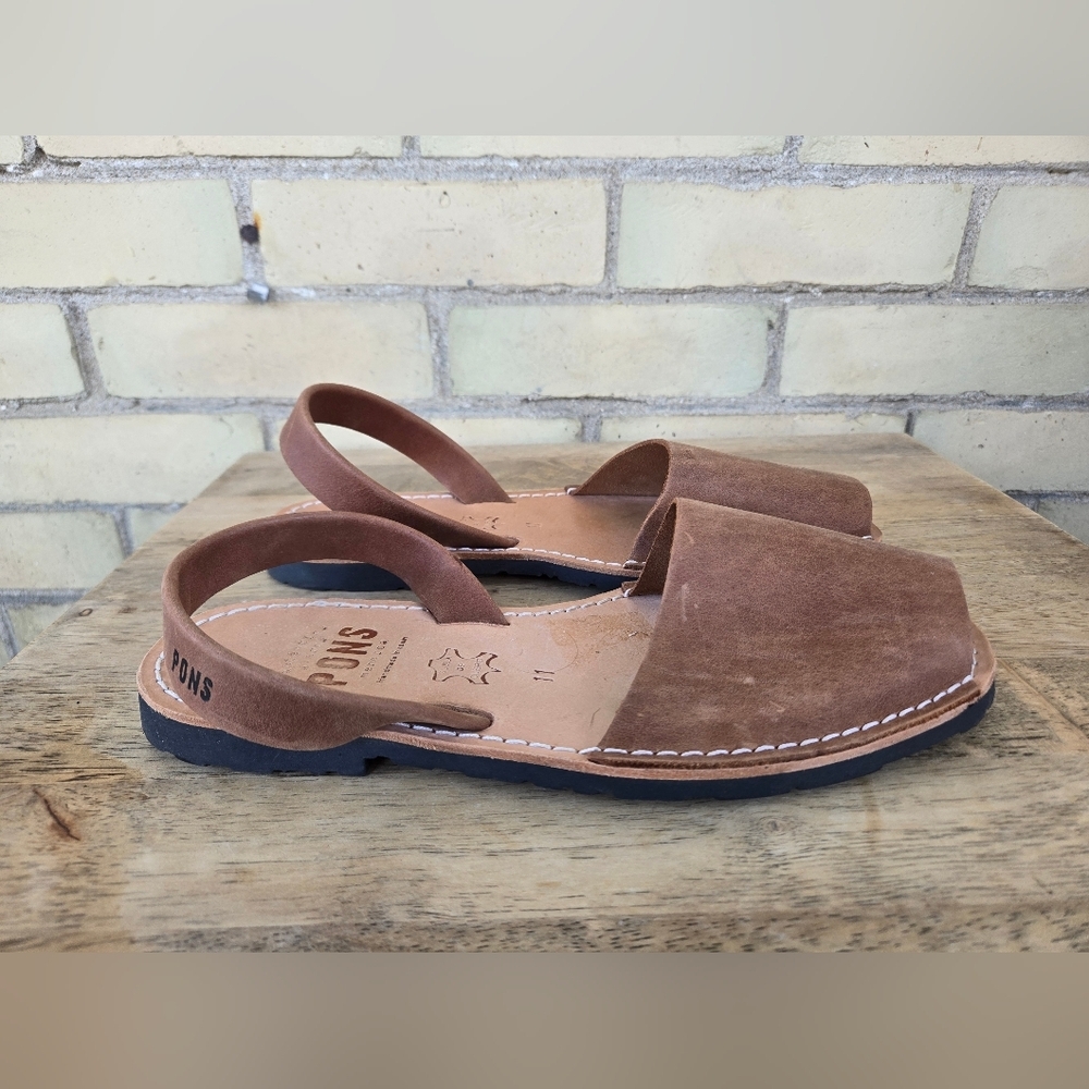 Pons Leather Peep Toe Sandals